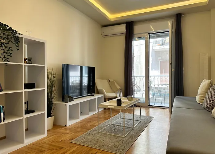 Kypseli Contemporary Comfort For 6