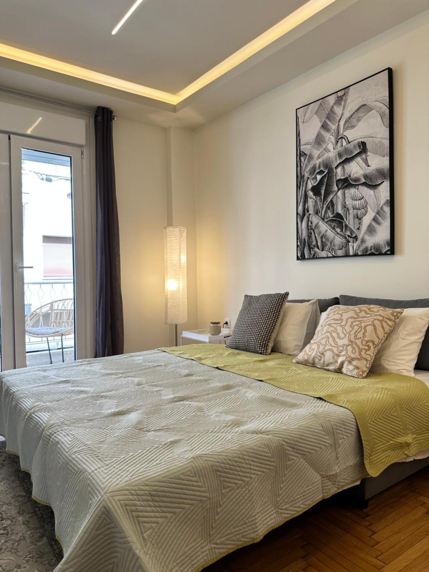 Kypseli Contemporary Comfort For 6 Atina