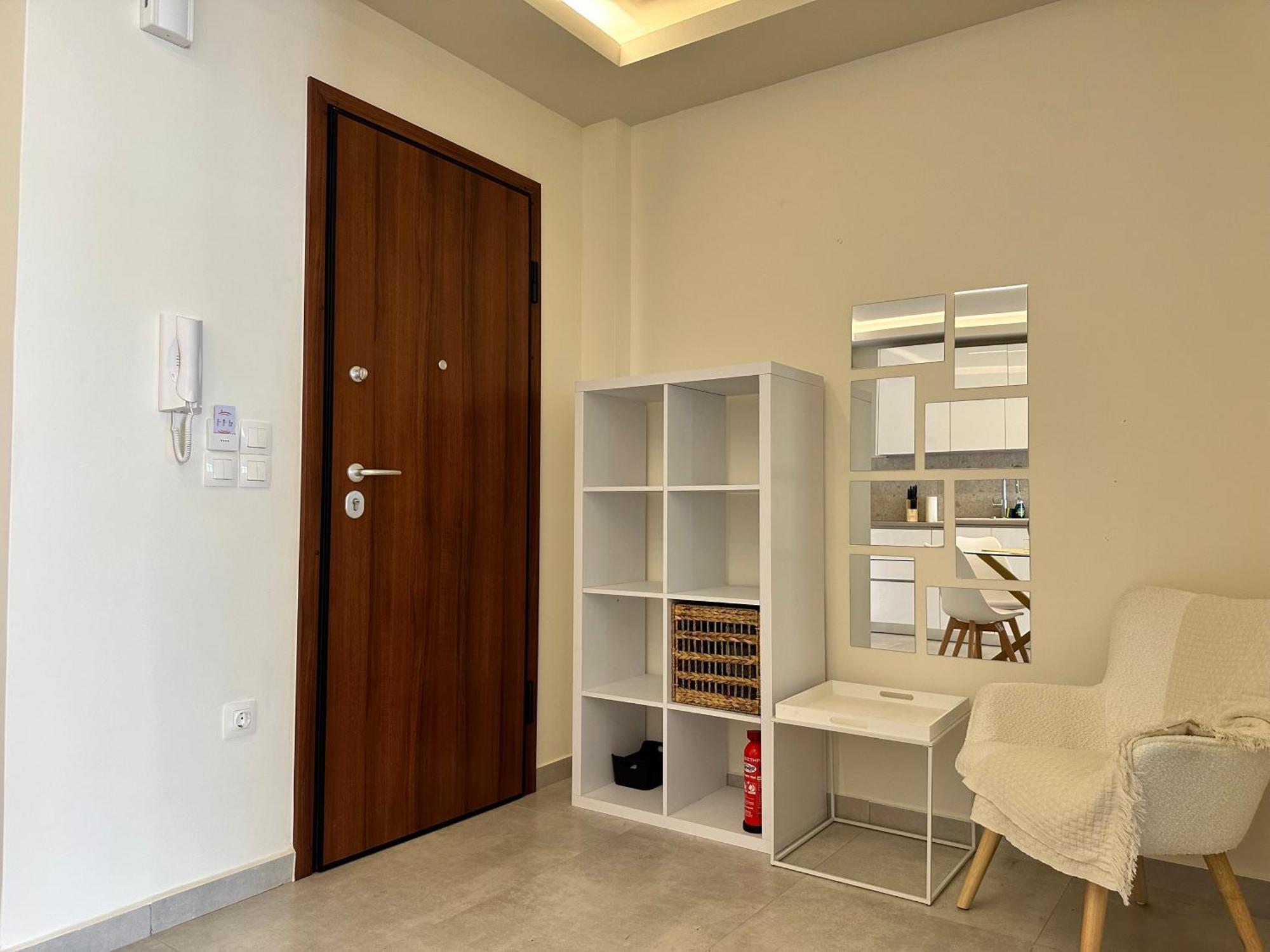 Kypseli Contemporary Comfort For 6 Daire *