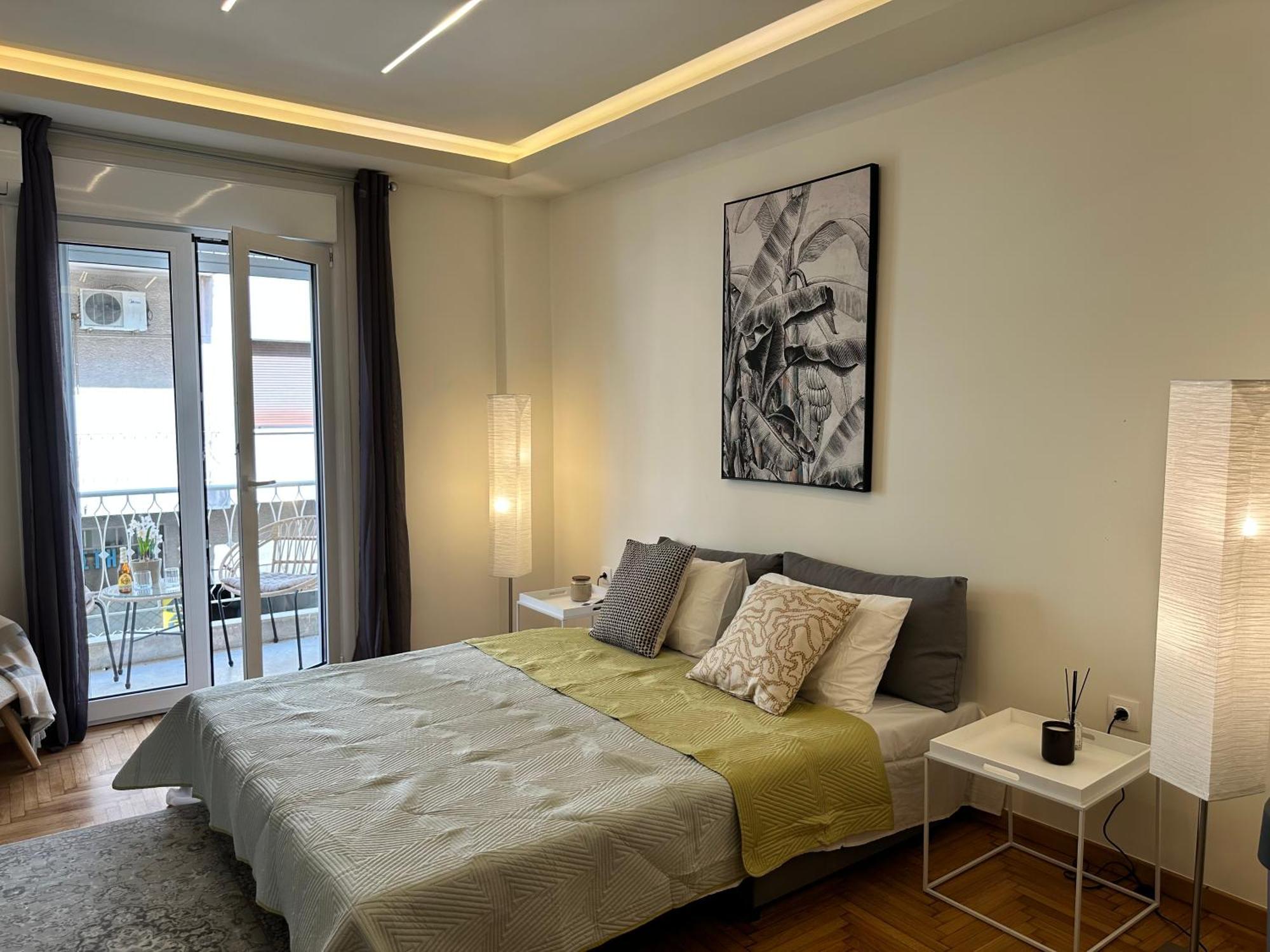 Apartment Kypseli Contemporary Comfort For 6 Athens