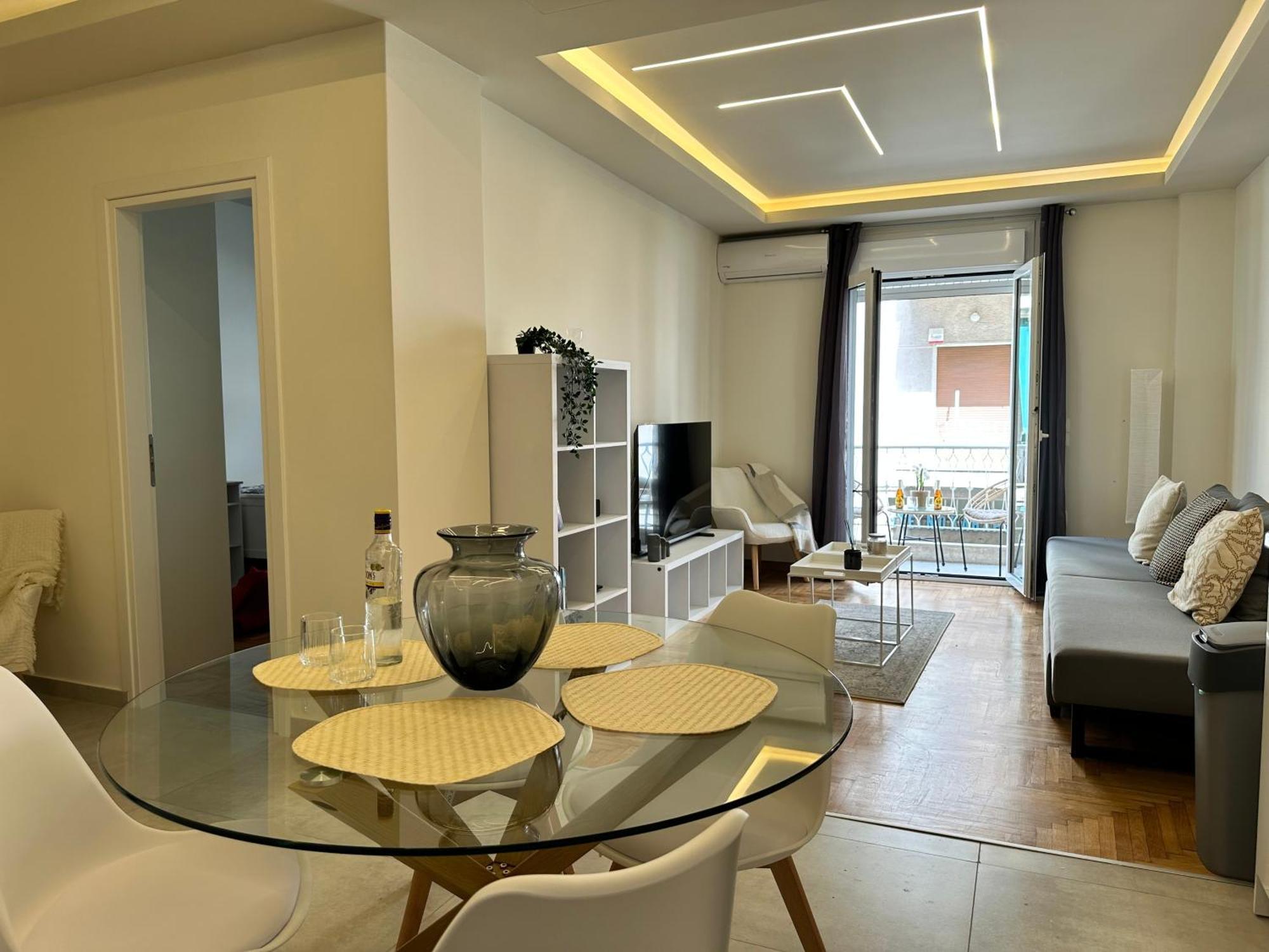 Apartment Kypseli Contemporary Comfort For 6 Athens